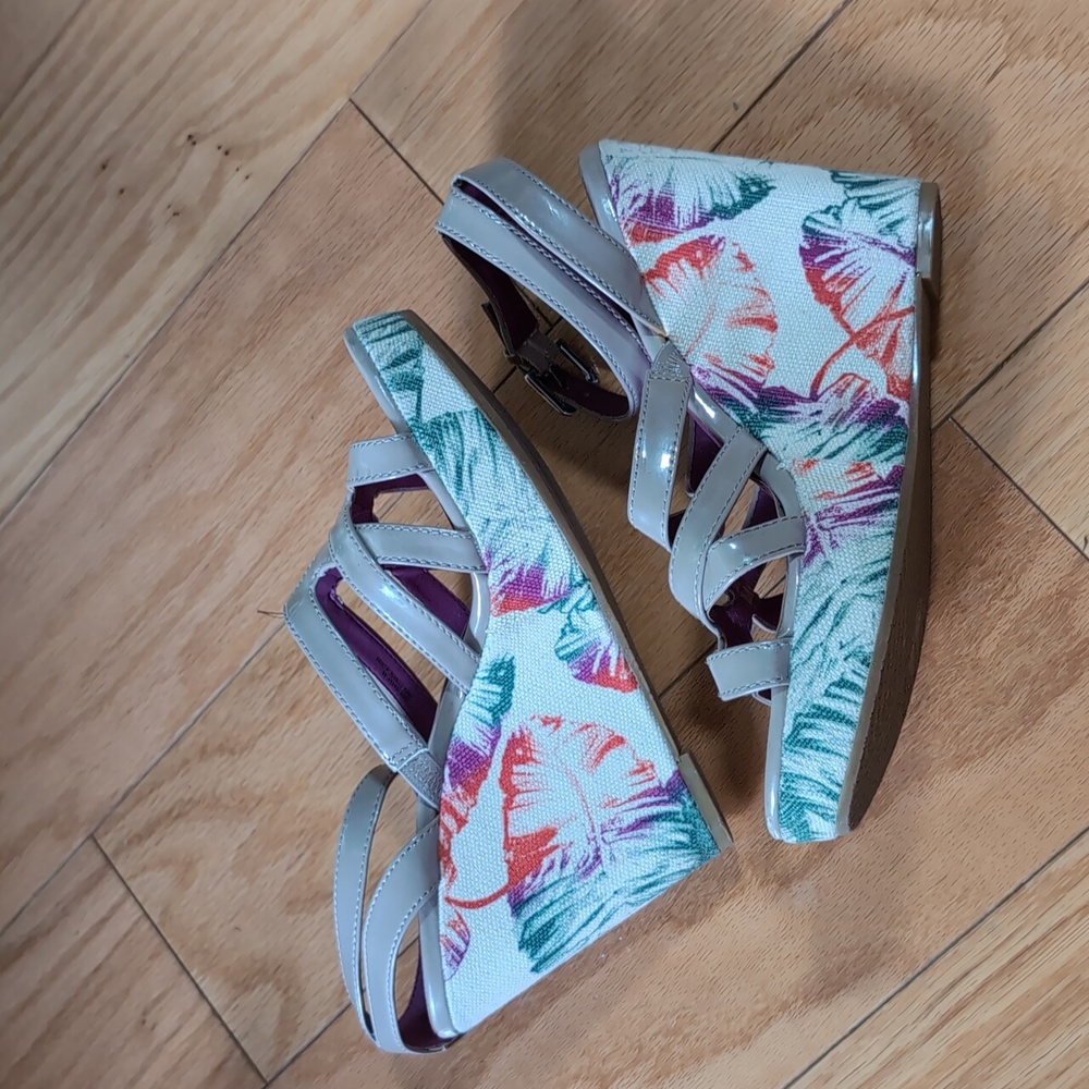 Calvin Klein platform - Picture 4 of 6